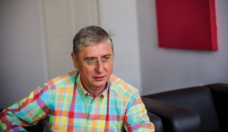 Gyurcsány: „Az édesanyátok térde kalácsát!”