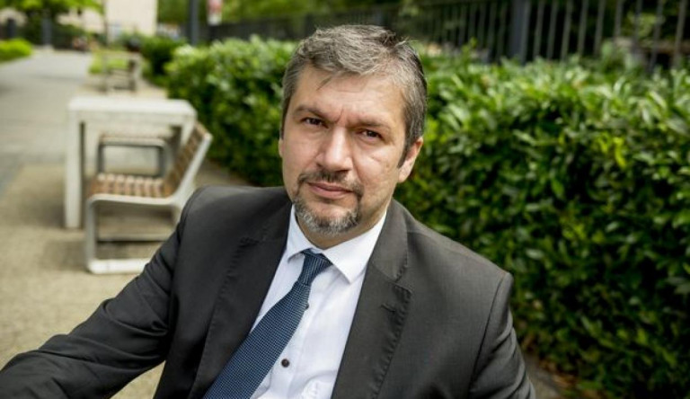 Hadházy: „A kormányt a legkevésbé sem fogja meghatni a színházak tiltakozása”