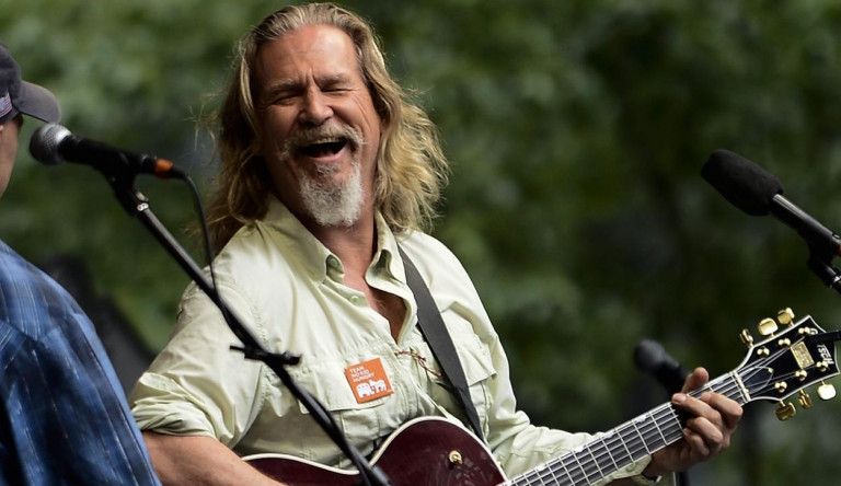 Jeff Bridges burjánzó nemi szőrzetről, lustaságról, frusztrációkról 