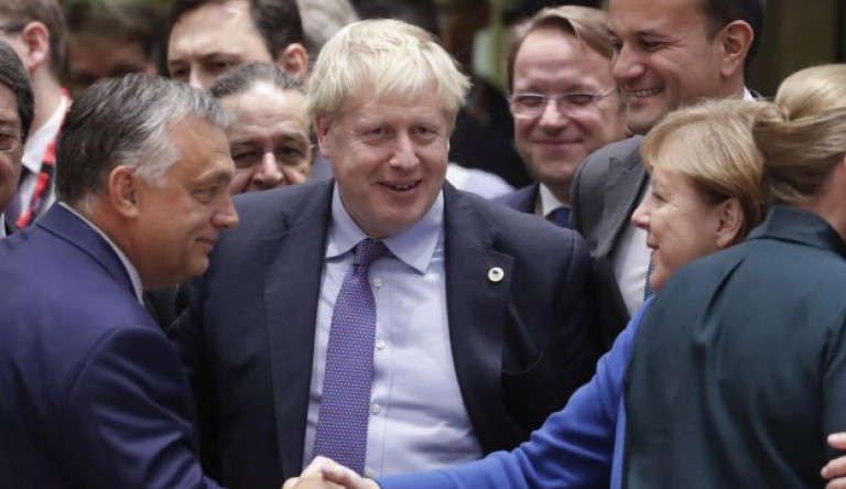 Orbán a népakaratot emlegetve gratulált Boris Johnsonnak