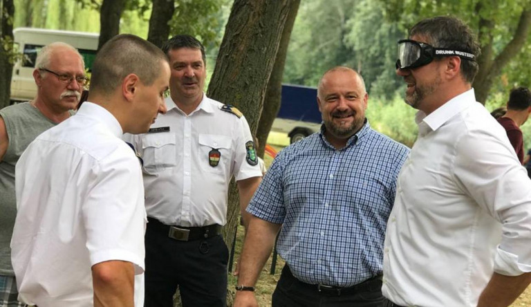 Nemcsak Simonkára, hanem feleségére, unokahúgára és sofőrjére is súlyos fegyházbüntetést kér az ügyészség