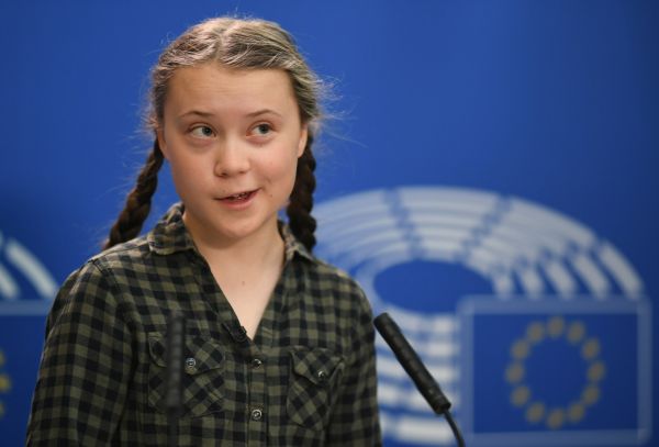 Greta Thunberg az Európai Parlamentben fintorog