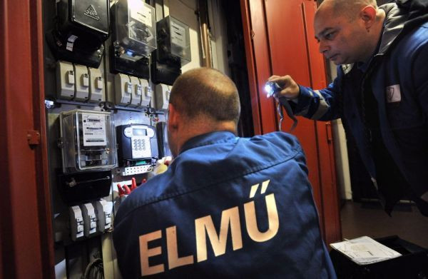 Kivásárolták az MVM-et az ELMŰ-ből