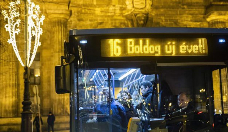 Rekord mértékben emelik a fizetéseket a BKV-nál