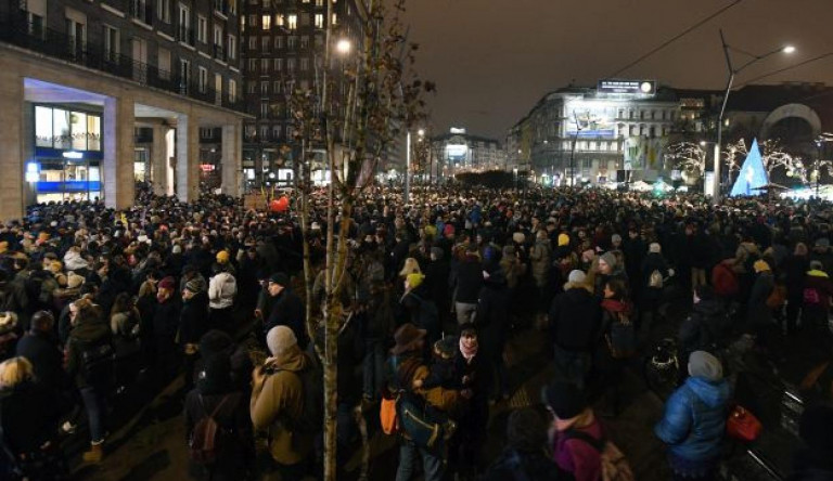 Most egy rendeletmódosítással mennek neki a független színházaknak