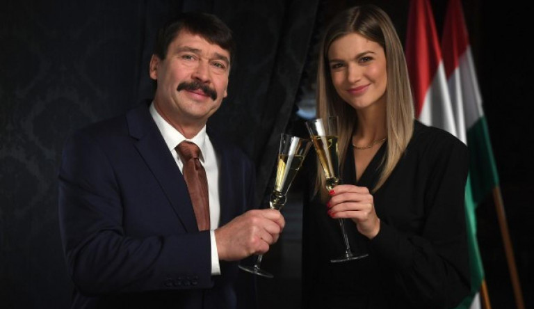 Áder János: Észre kell venni, ha baj van