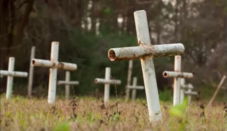 „Olyan fiúk maradványait is megtalálták, akikről azt mondták a szüleiknek, hogy elszöktek”