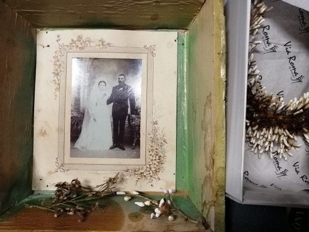 Több mint százéves esküvői fotó