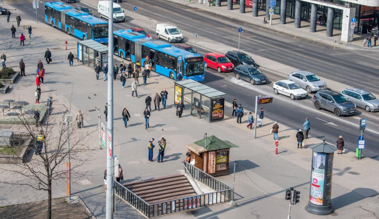 Hétfőtől visszaáll a forgalmi rend a Belső-Erzsébetvárosban