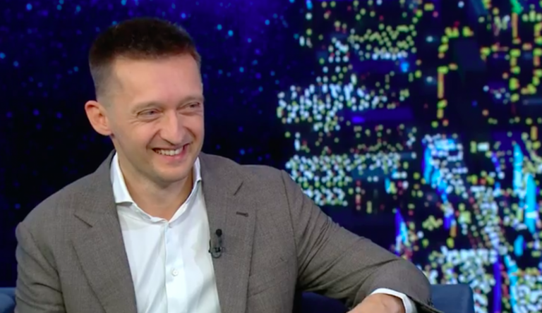 Elképesztő összegért vásárolta meg Rogán Antal lakását Mészáros Lőrinc köre