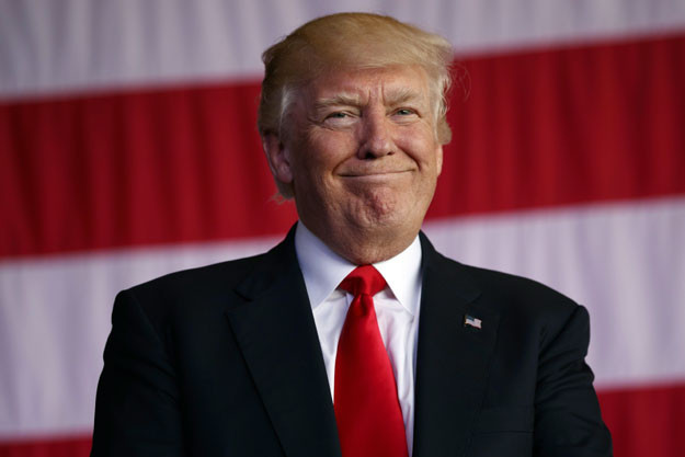 Impeachment: Trumpot felmentették