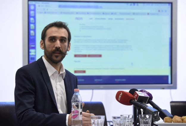 Vágónak és Schiffernek még mindig fizet az LMP