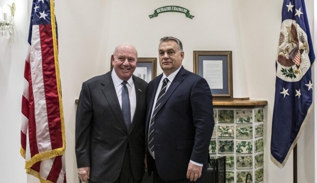 Orbán Viktor és David Cornstein