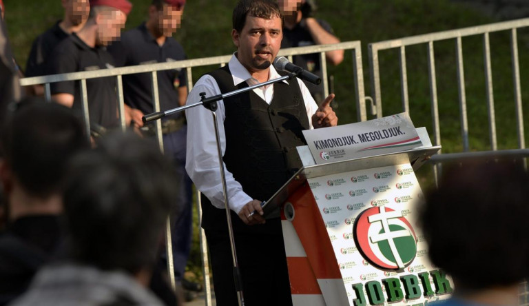 Szávay István kilépett a Jobbikból