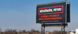 A Márki-Zayt gyalázó újabb plakátoktól már politikai ellenfele is elhatárolódik