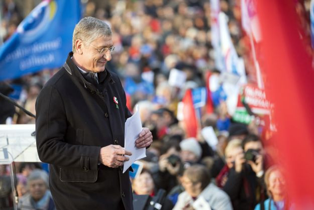 Sorvezető kezdőknek és haladóknak – avagy miben hajaz egymásra a Fidesz és a DK?