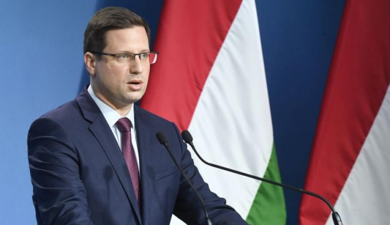 A kormány 24 órán belül eldönti, bezárják-e hétfőtől az iskolákat