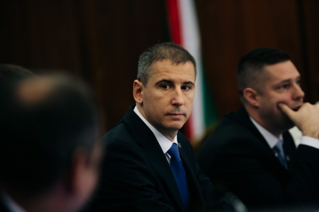 Megszorításokat vezetnek be Szombathelyen