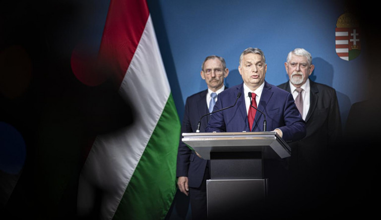 A koronavírusra hivatkozva átlépi a közbeszerzési szabályokat a kormány