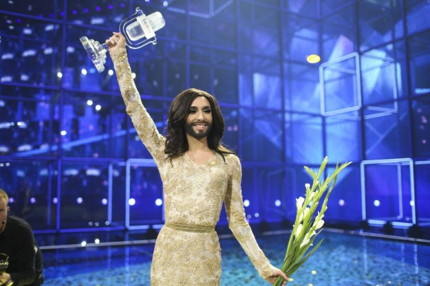 Egy fideszes képviselő Conchita Wurstra nevezne át egy művelődési házat