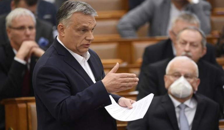 Színjáték a felhatalmazási törvény körül: az ellenzék szerint a Fidesz célja a megosztottság fenntartása