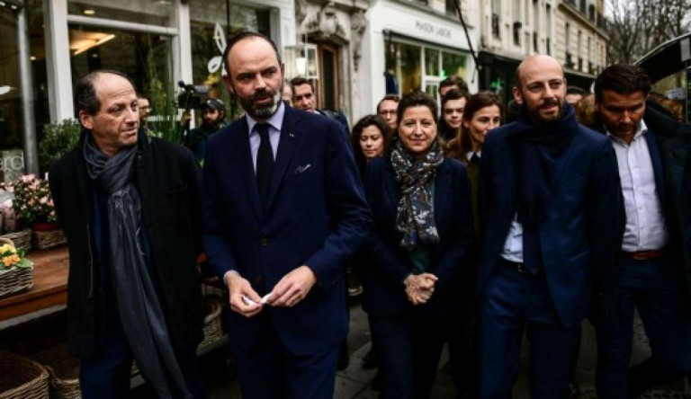 Áll a bál Franciaországban: a rendőrök sztrájkolni akarnak, mert nincs elég védőmaszk