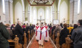 Soron kívüli oltást kér a papoknak három egyház