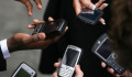 Karantén: már van, ahol a telefon alapján figyelnék az emberek mozgását 