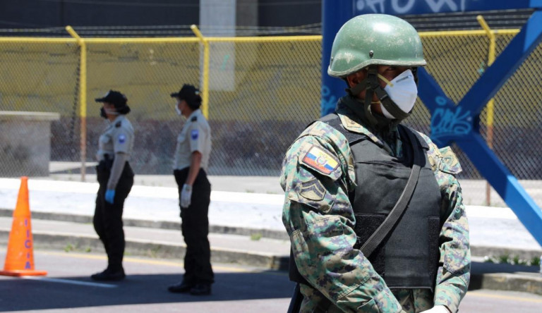 Ecuadorban lakásokról gyűjtötték össze a temetetlen halottakat