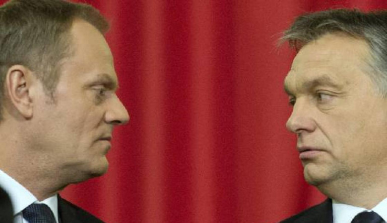 Kérjenek bocsánatot Tusktól! - írja magyarul a címlapján a lengyel napilap