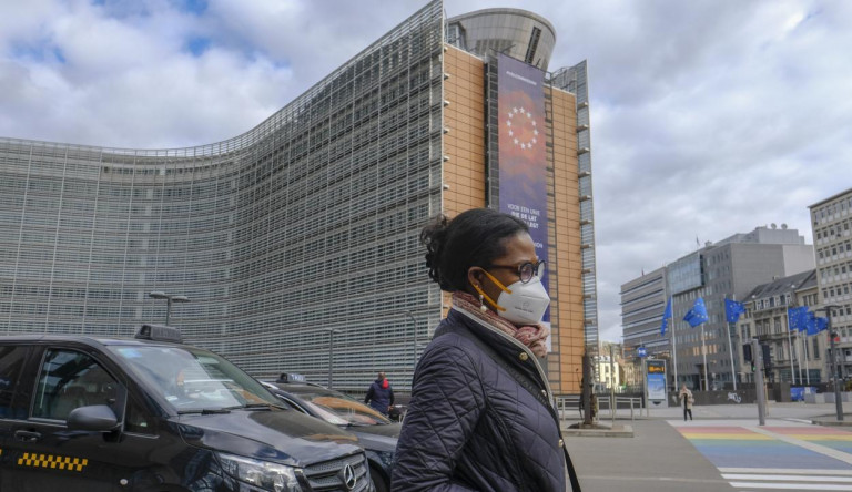 Belgiumban május közepétől fokozatosan kinyitnak a boltok és az iskolák