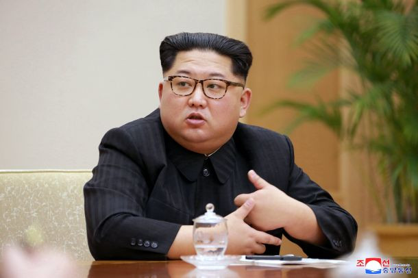 Kim Dzsongun szerint bármikor kitörhet a háború a Koreai-félszigeten