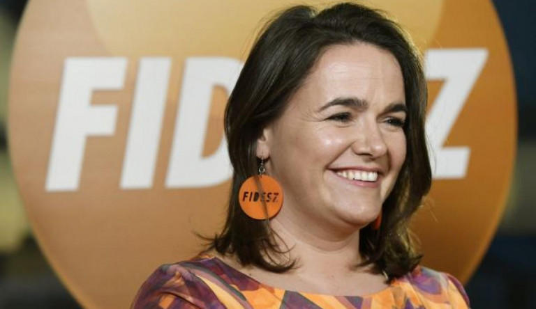 Mi legyen a nyári gyerektáborokkal? - Novák Katalin Facebook-on szavaztat