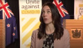 Videó: élő interjút adott az új-zélandi miniszterelnök, amikor megmozdult a föld