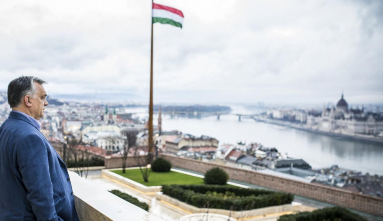 Saját 10 éves uralmát ünnepli Orbán a Facebookon 