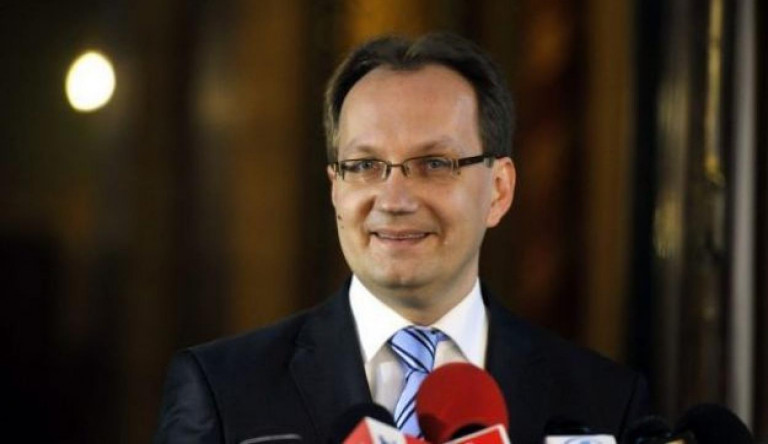 Hoppál a Népszabadság bezárására utalgatva a Népszava végéről viccelődik