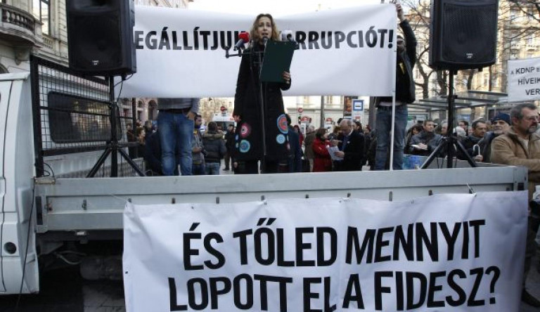 Az egész EU-ban Magyarországon mondják a legkevesebben, hogy a korrupció elfogadhatatlan