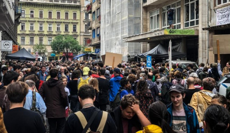 A kormány nem fogadja el az SZFE hallgatóinak követeléseit