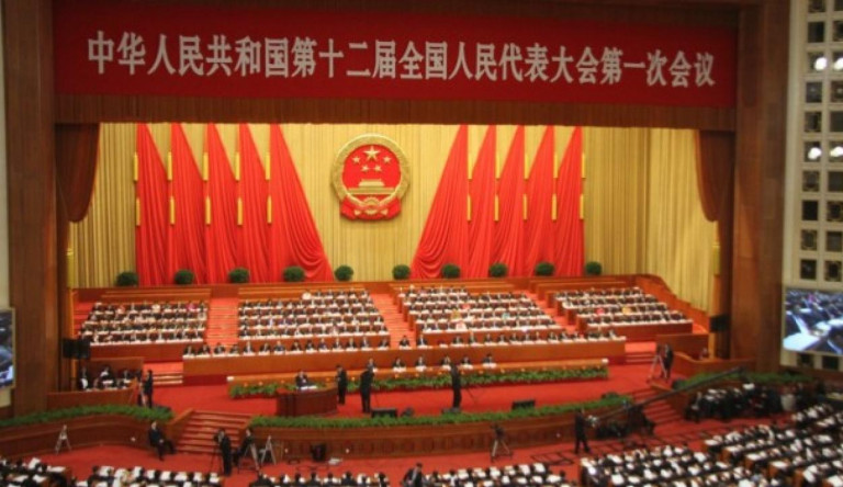 A kínai parlament megszavazta a Hongkongra vonatkozó nemzetbiztonsági törvényt