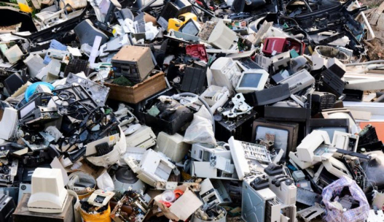  Soha ennyi elektromos hulladékot nem termeltünk