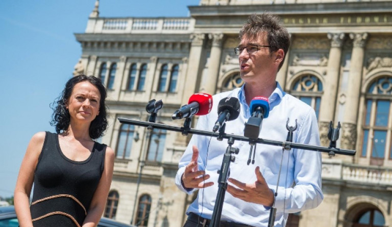 Karácsony szerint a kormány nem csak az EU jogát sérti, de a budapestieket is semmibe veszi