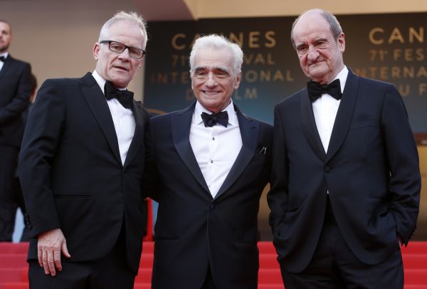 Thierry Frémaux (bal oldalon) Martin Scorsese és Pierre Lescure társaságában, 2018