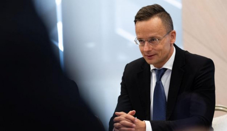 Az ENSZ a kórházi ágyak kiürítéséről tájékozódott volna a kormánynál, de lepattantak Szijjártóról