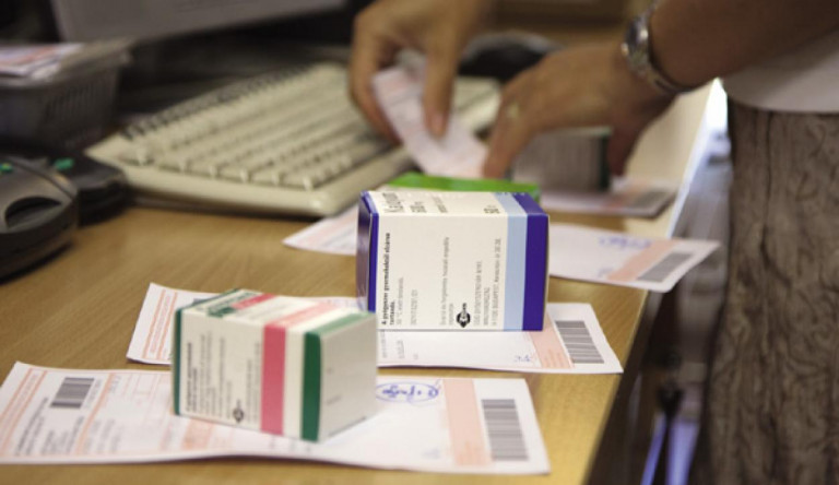 Emmi: Az egyszerűsített receptkiváltás marad, de a felírás szabályai változnak