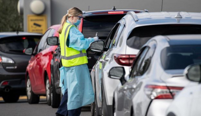 Bíróság elé áll három ausztrál nő, amiért letagadták, hogy koronavírus-fertőzöttek