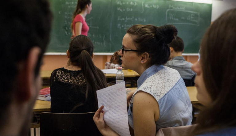 Megduplázza a kormány a pedagógusok szakmai pótlékát
