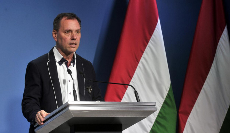 Szlávik: Nem lehet enyhíteni karácsonykor és szilveszterkor