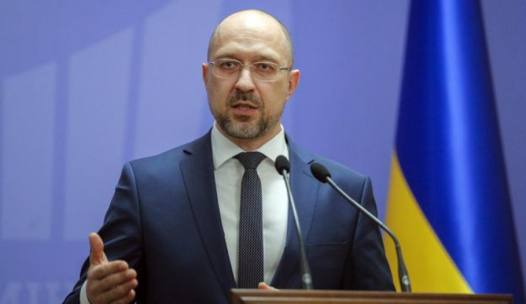 Ukrajna egy hónapra lezárja a határait