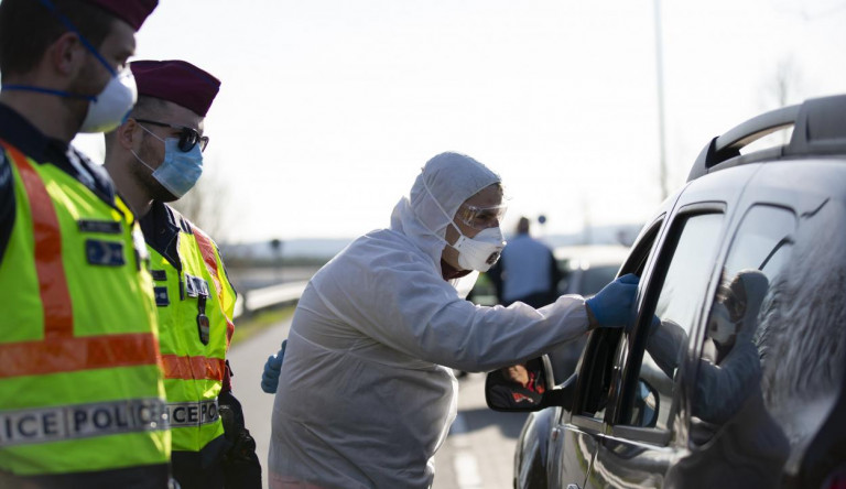 Ausztria, Csehország és Szlovákia csak a legvégső esetben zárná le a határokat