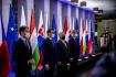A V4-es országok közül nálunk a legenyhébbek a járványszabályok